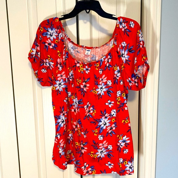 Old Navy Top - Picture 1 of 4